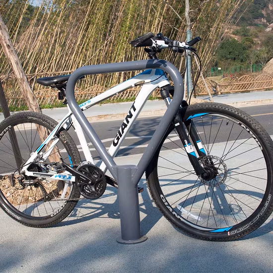 2021 Weißer pulverbeschichteter Doule-Deckständer für mehrere Fahrradträger